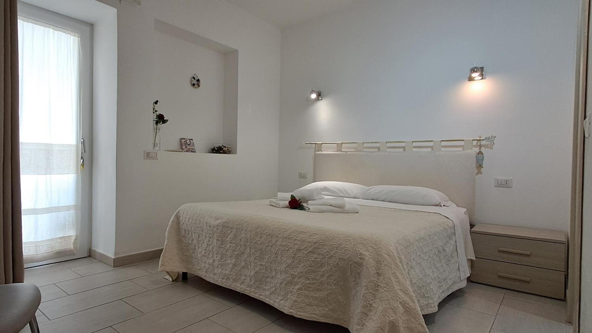 Al Mare Da Francesca Hotel Olbia Exterior photo